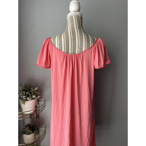 Vtg Vanity Fair short Nightgown Sleeveless Nylon Bright Hot Pink Size Small - Picture 3 of 5